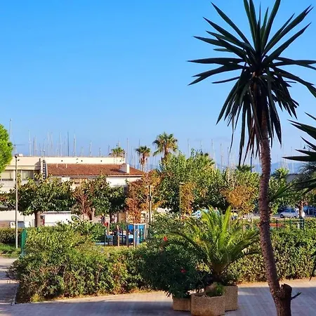Palermo, Studio Climatise & Wifi Port De Apartment Hyeres