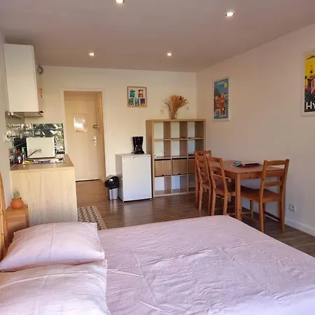 Palermo, Studio Climatise & Wifi Port De Apartment